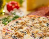 Pizza Pescatore - ton, porumb, mozzarella, ceapă, măsline, sos roșii