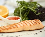 Somon grill cu orez negru